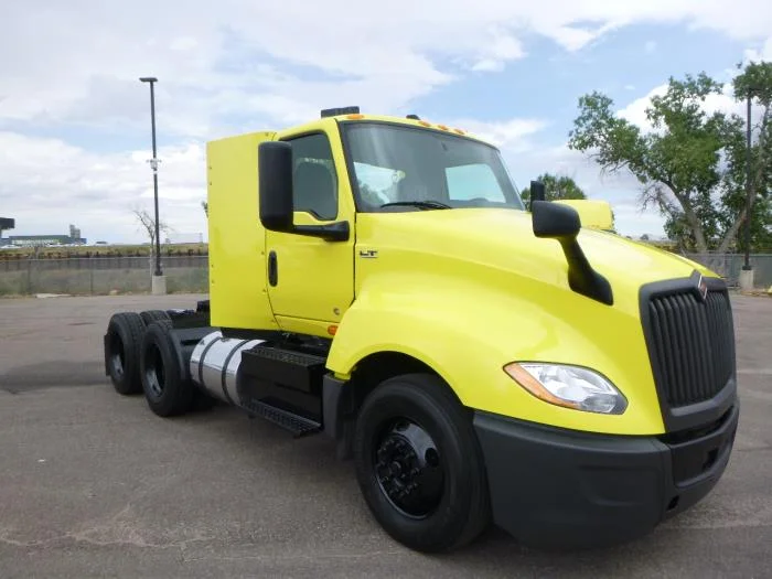 2023 International LT — photo 8
