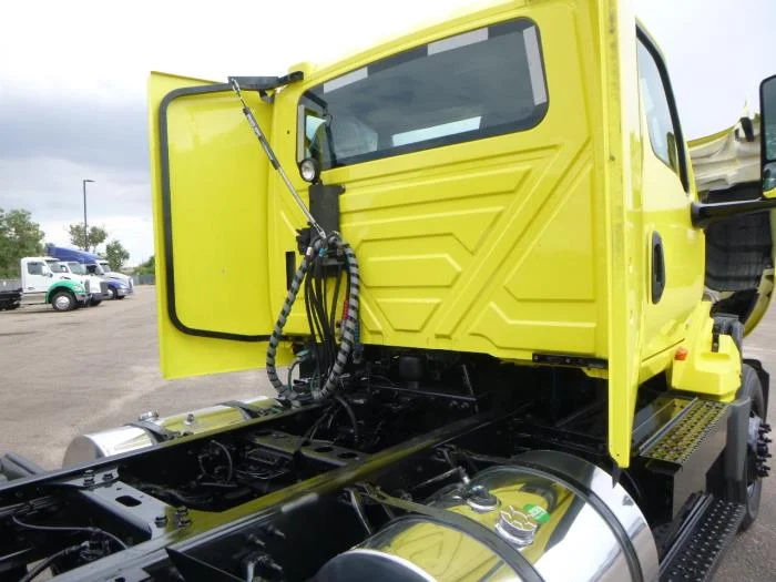2023 International LT — photo 27