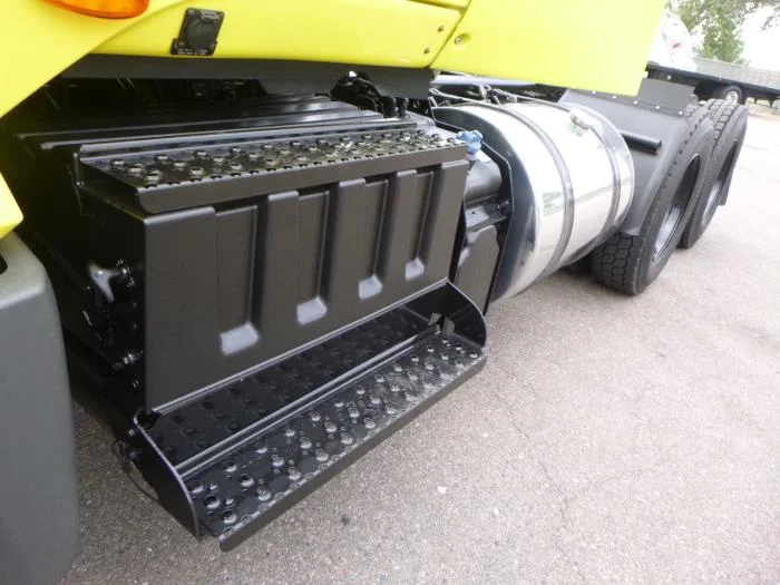 2023 International LT — photo 21
