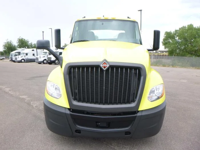 2023 International LT — photo 9