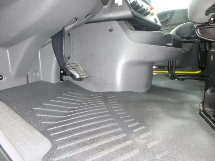 2023 International LT — photo 11