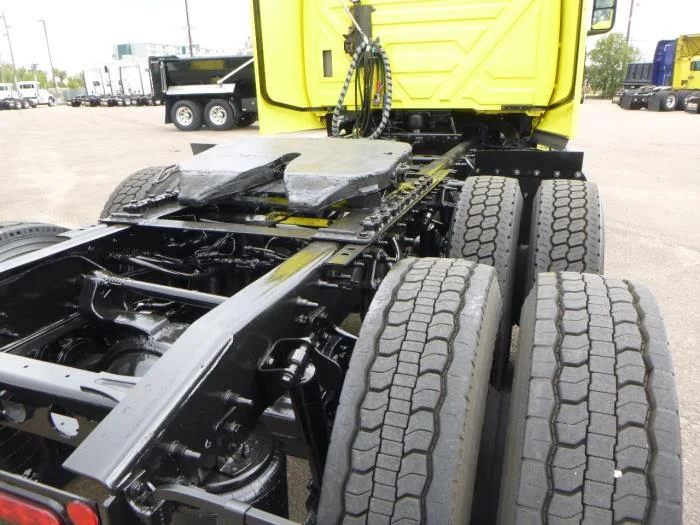 2023 International LT — photo 25