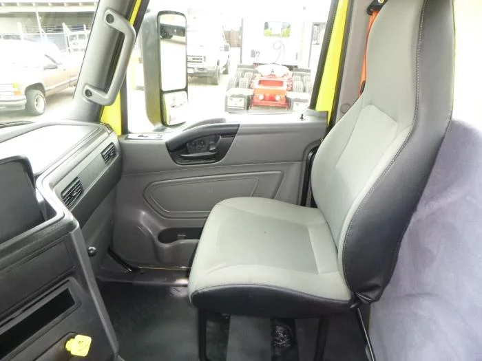 2023 International LT — photo 16
