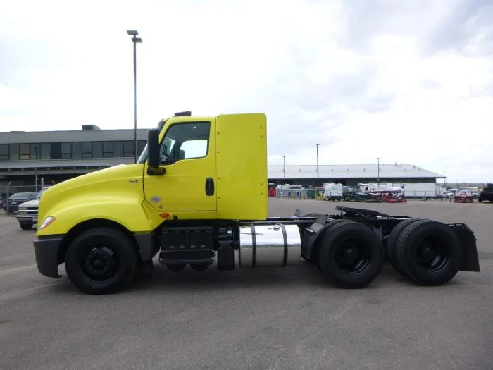 2023 International LT — photo 3