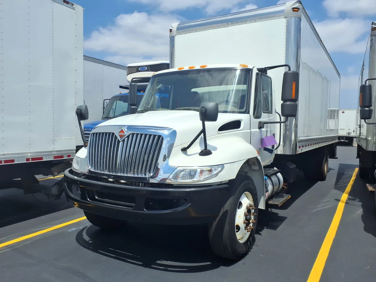 2019 International 4300 in Taylor, MI — photo 3
