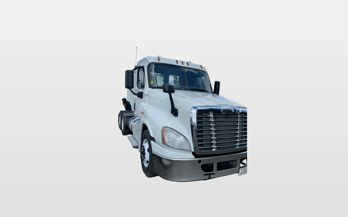 2019 Freightliner - image 1