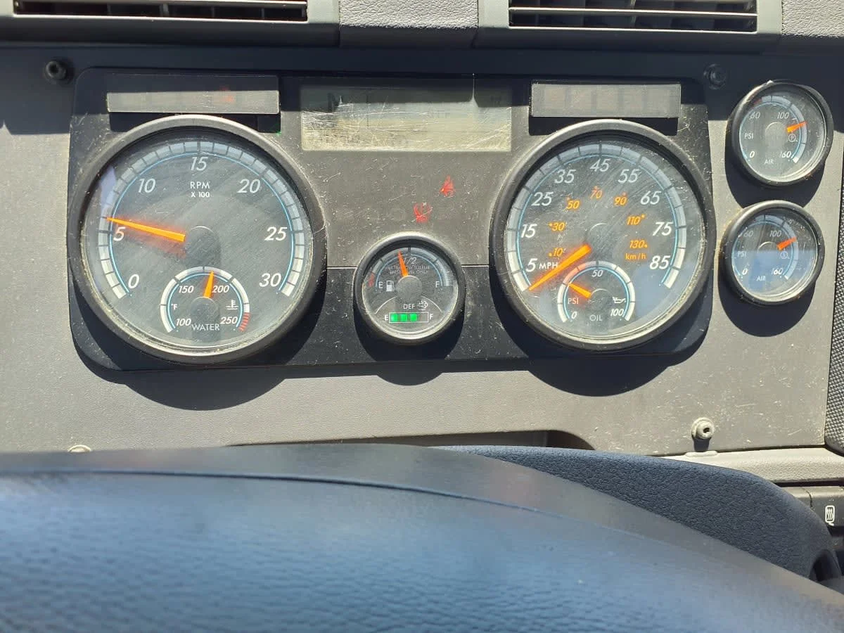 2019 Freightliner Cascadia in Fort Worth, TX — photo 10