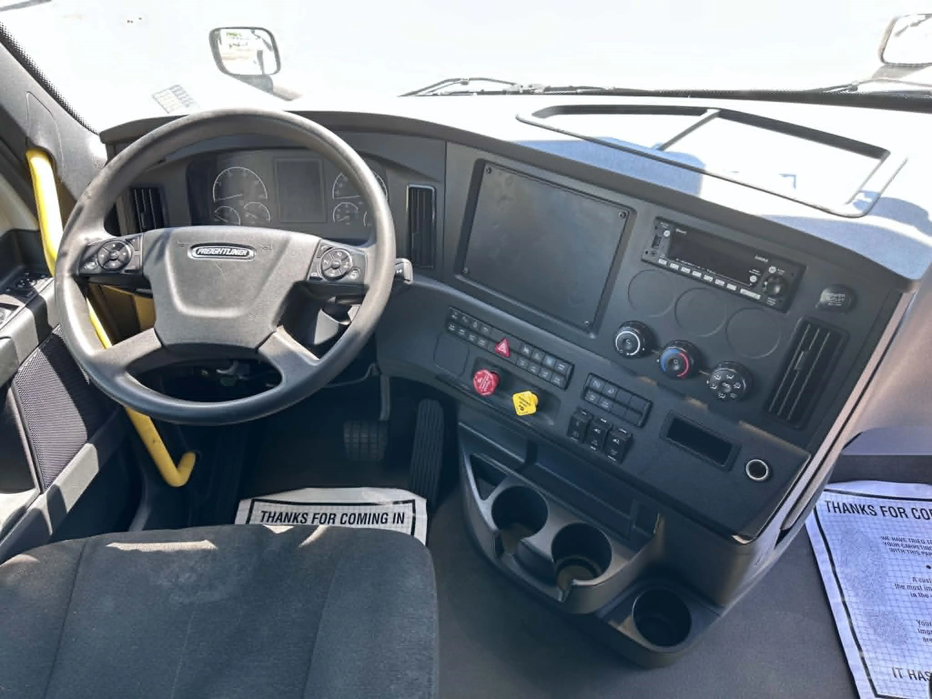 2024 Freightliner Cascadia in Franklin, KY — photo 8