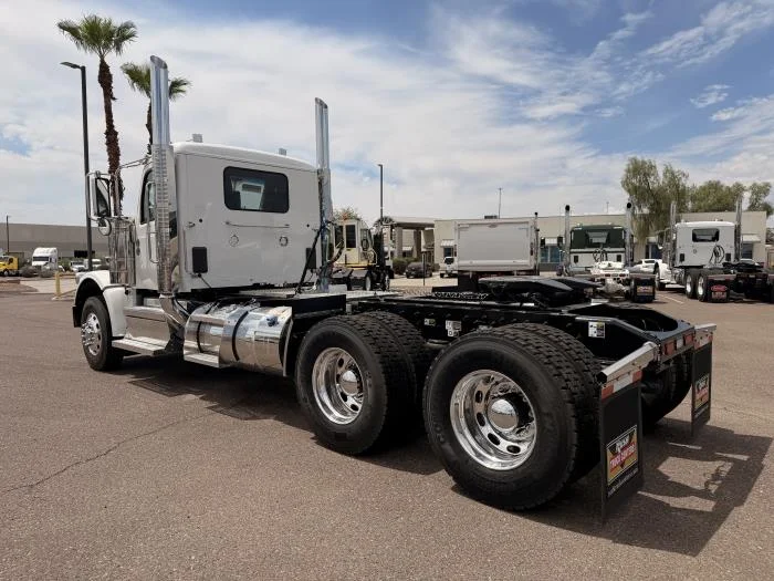 2026 Peterbilt 589 in Tucson, AZ — photo 6