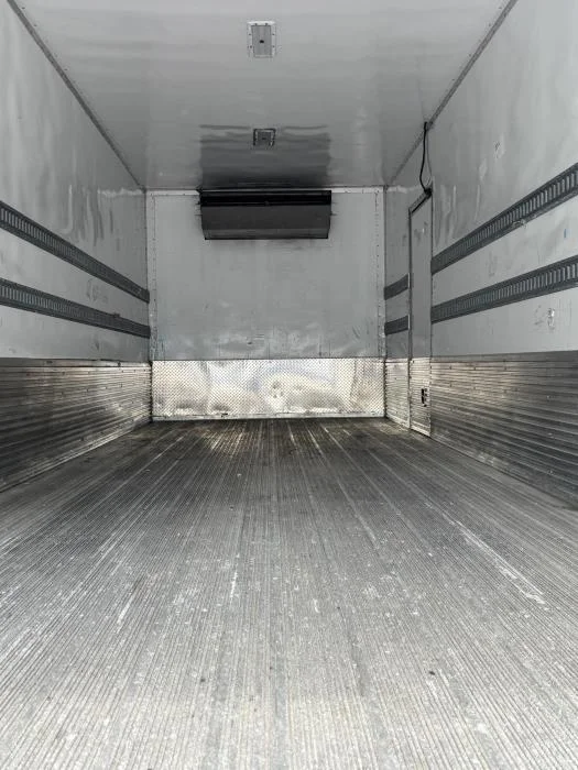 2019 International 4300 - image 7