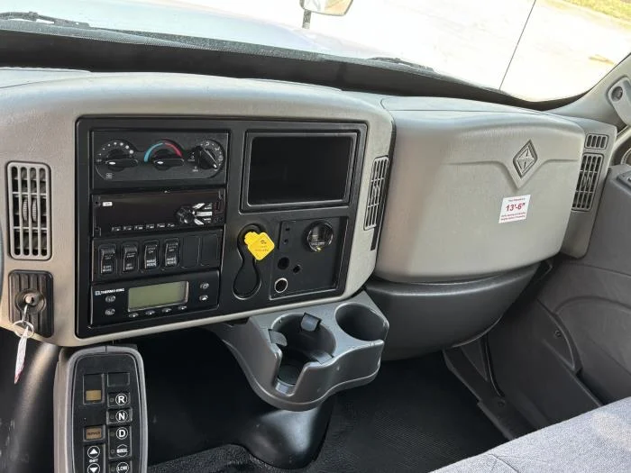 2019 International 4300 - image 14