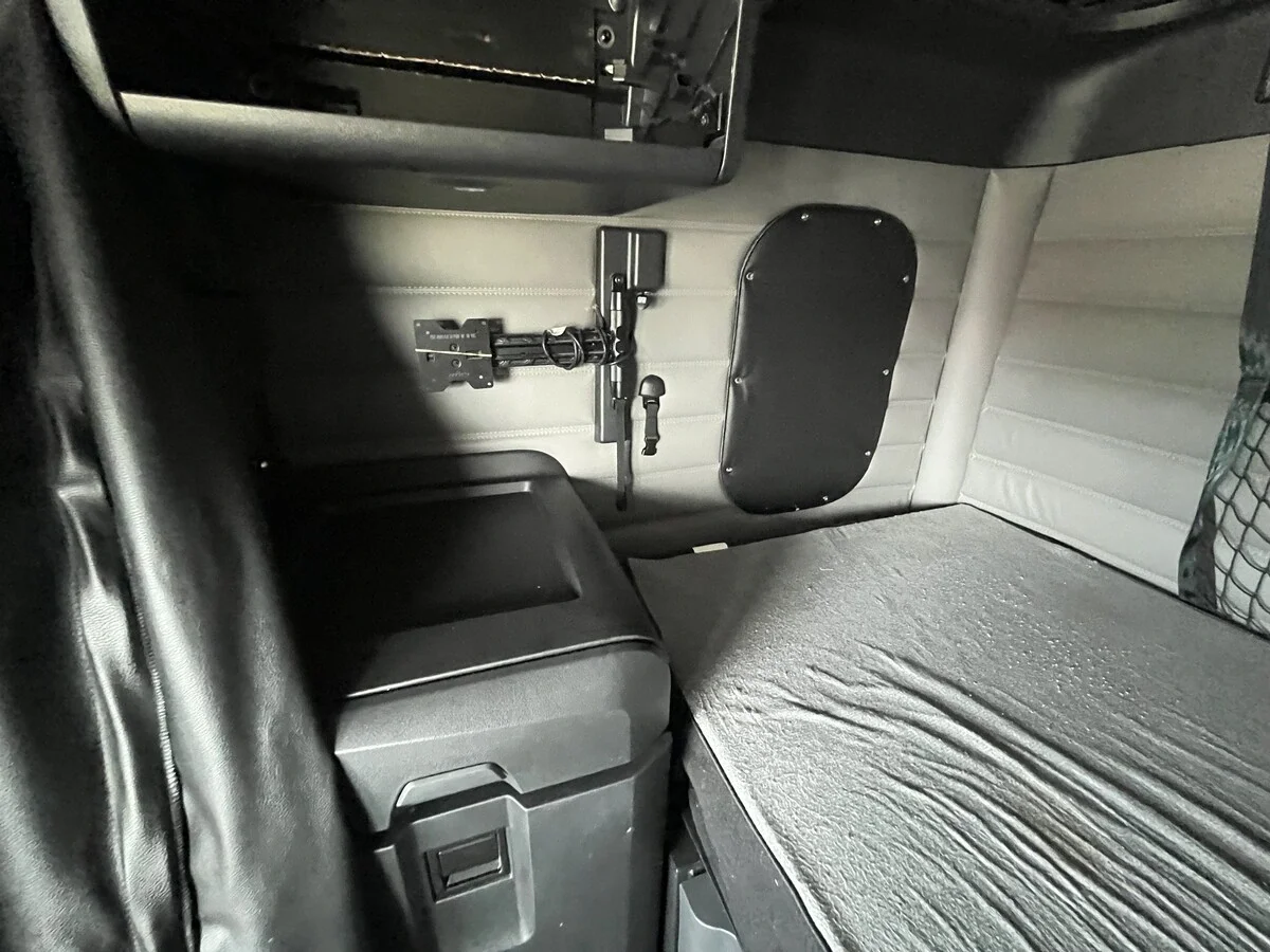 2026 Freightliner Cascadia — photo 36