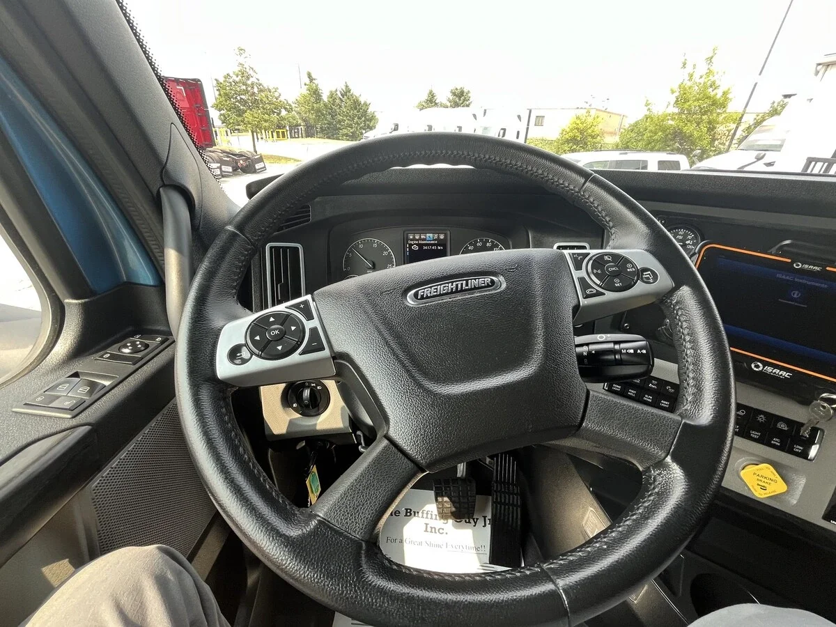 2026 Freightliner Cascadia — photo 25