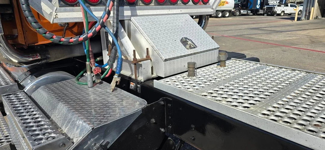 2018 Western Star 4900 - image 9