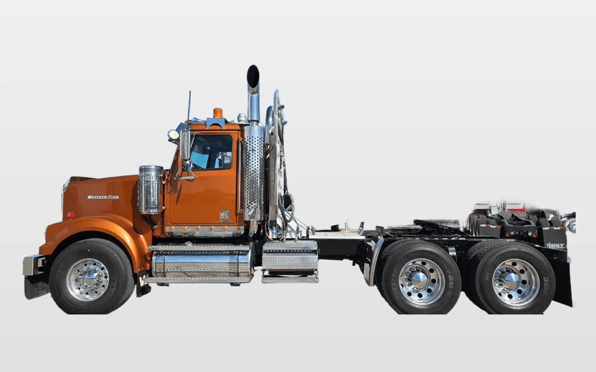 2018 Western Star 4900 - image 1