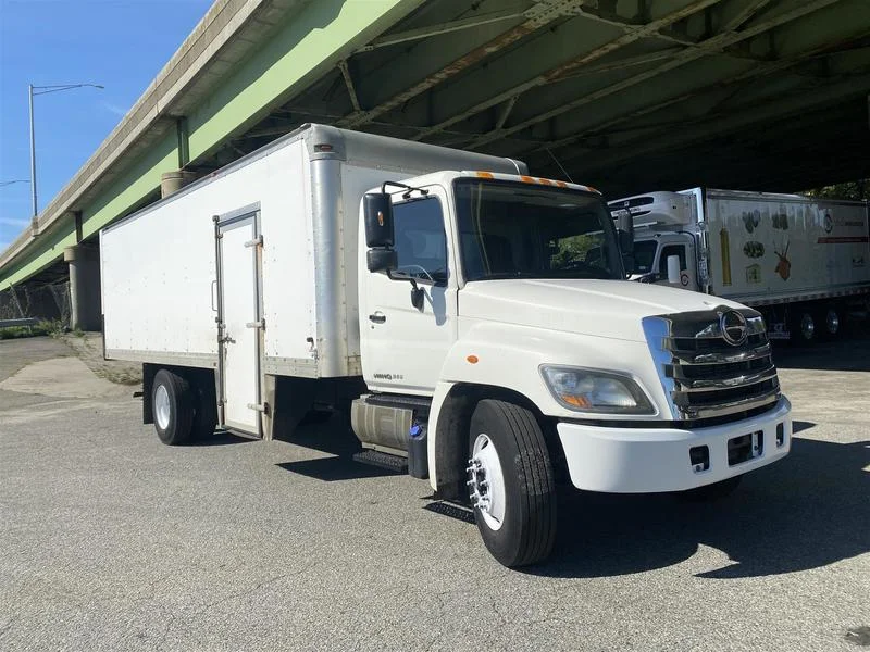 2015 Hino 268