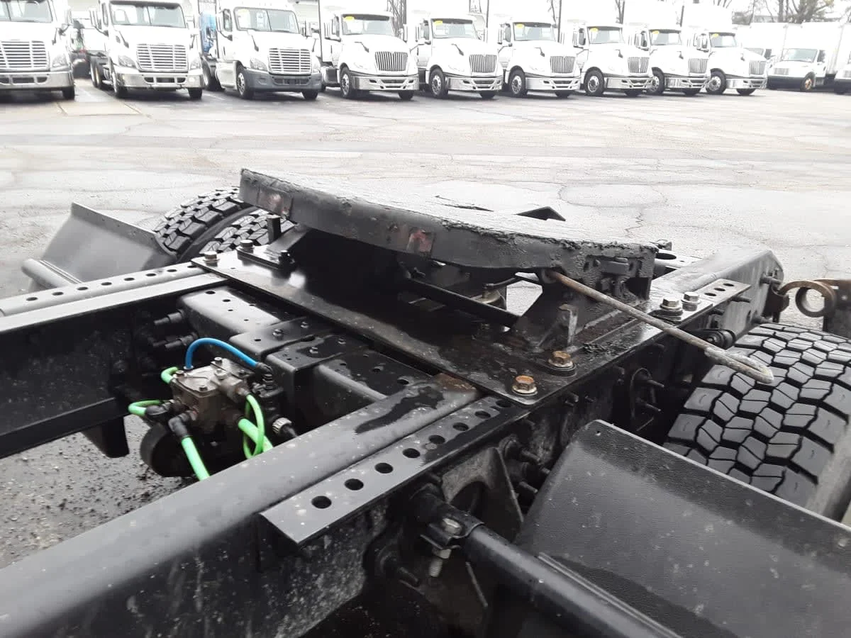 2019 International RH - image 13