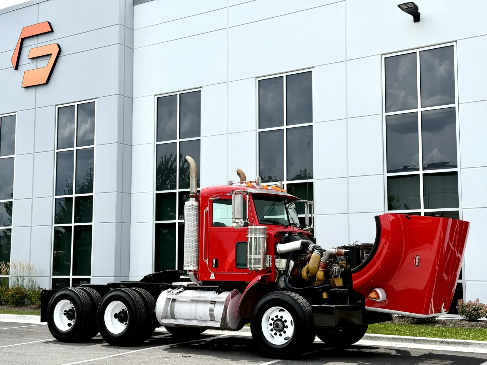 2006 Peterbilt in New Lenox, IL — photo 9