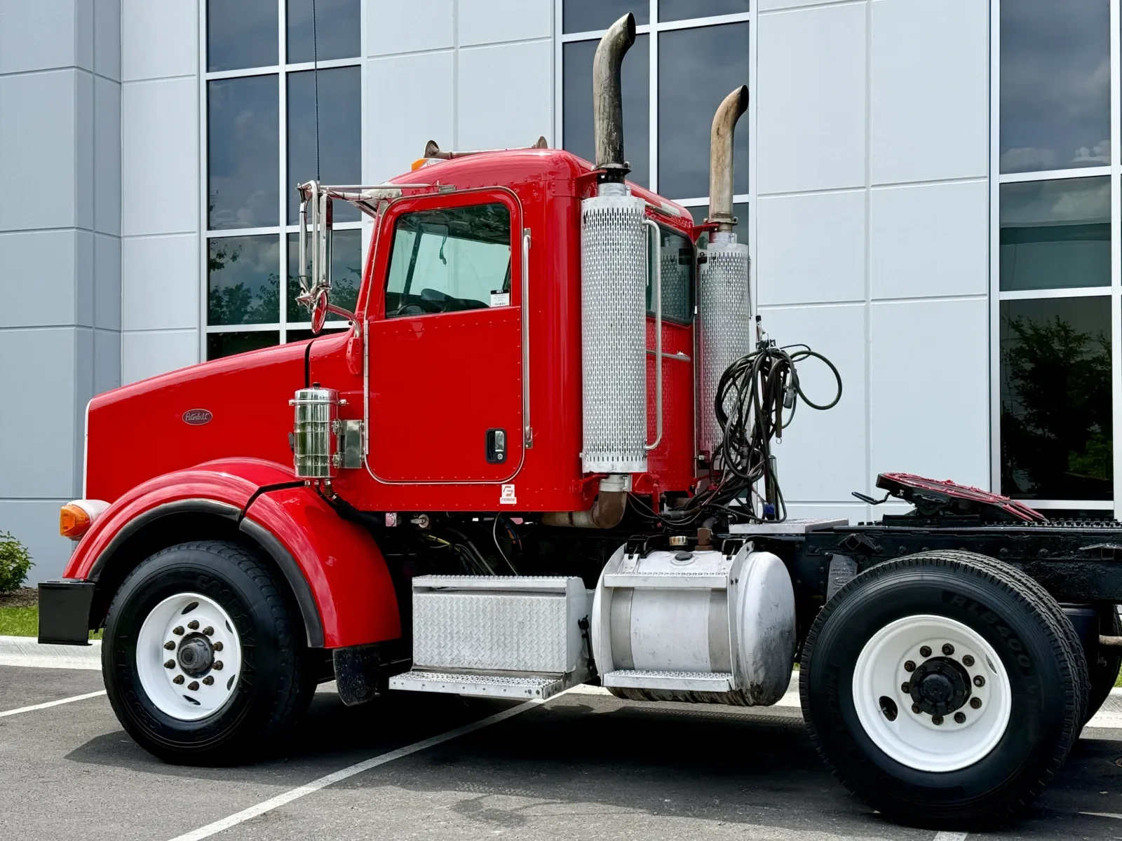2006 Peterbilt in New Lenox, IL — photo 8