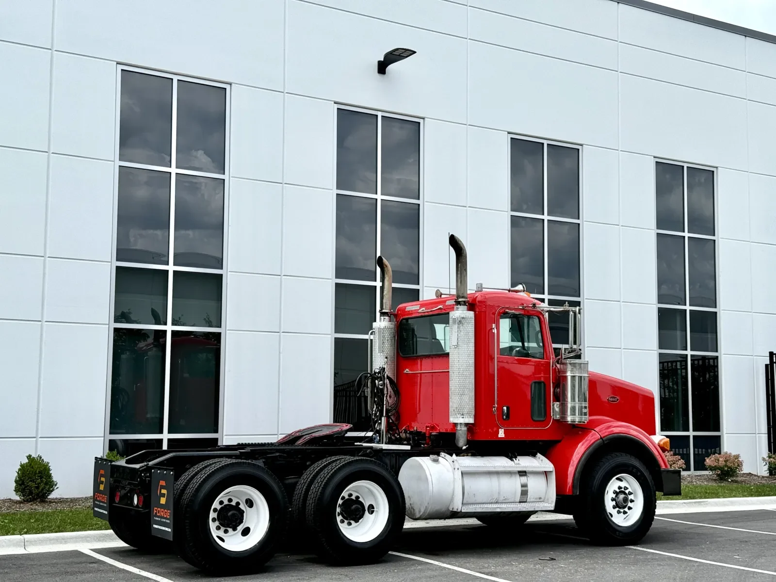 2006 Peterbilt in New Lenox, IL — photo 5