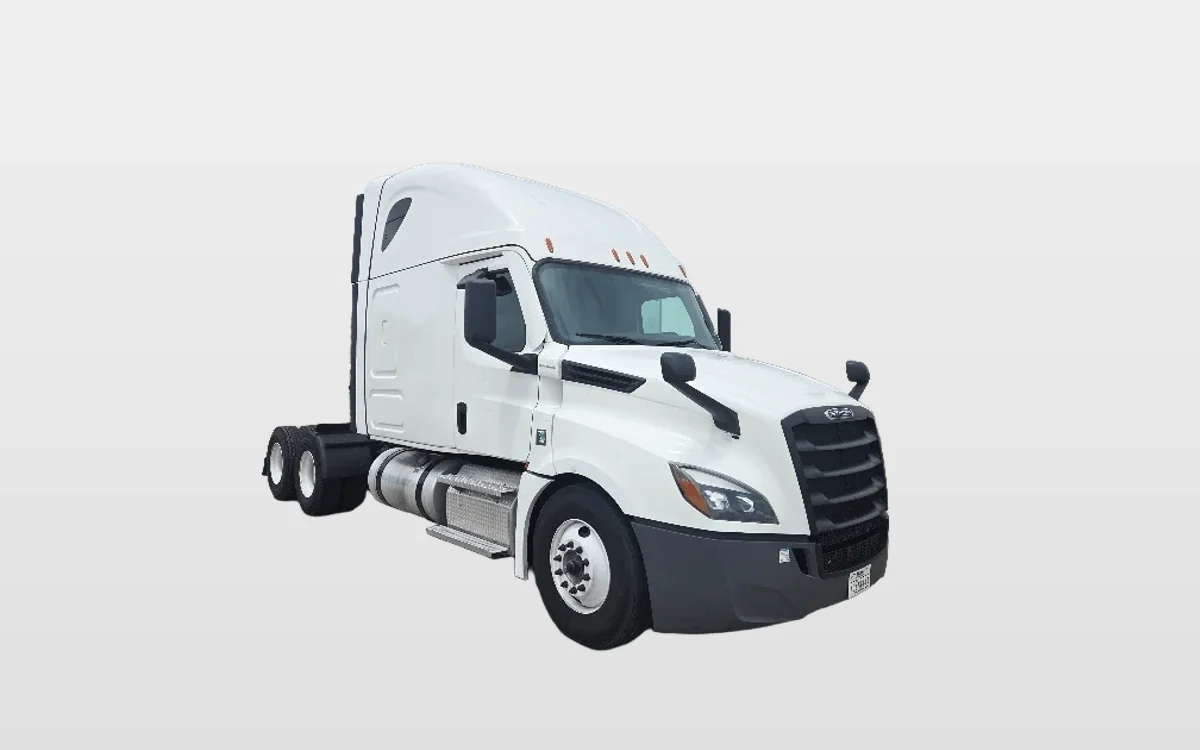 2023 Freightliner - image 1