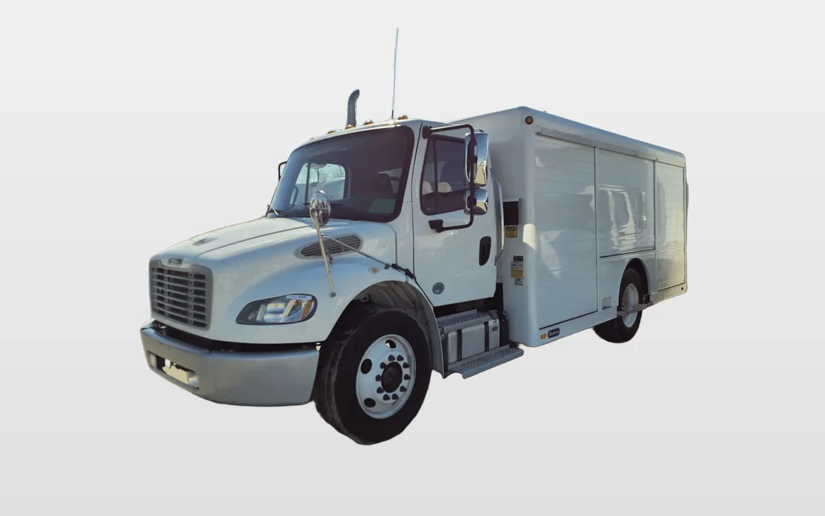 2019 Freightliner M2 106 - image 1