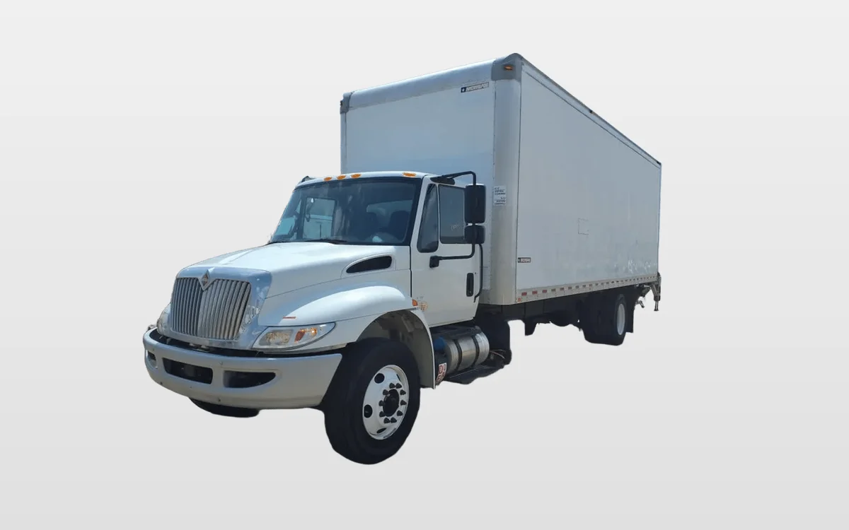 2018 International 4300 - image 1