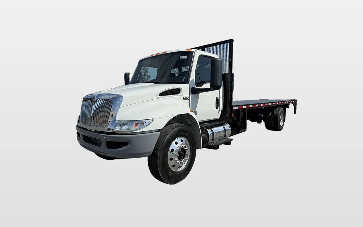 2022 International MV - image 1