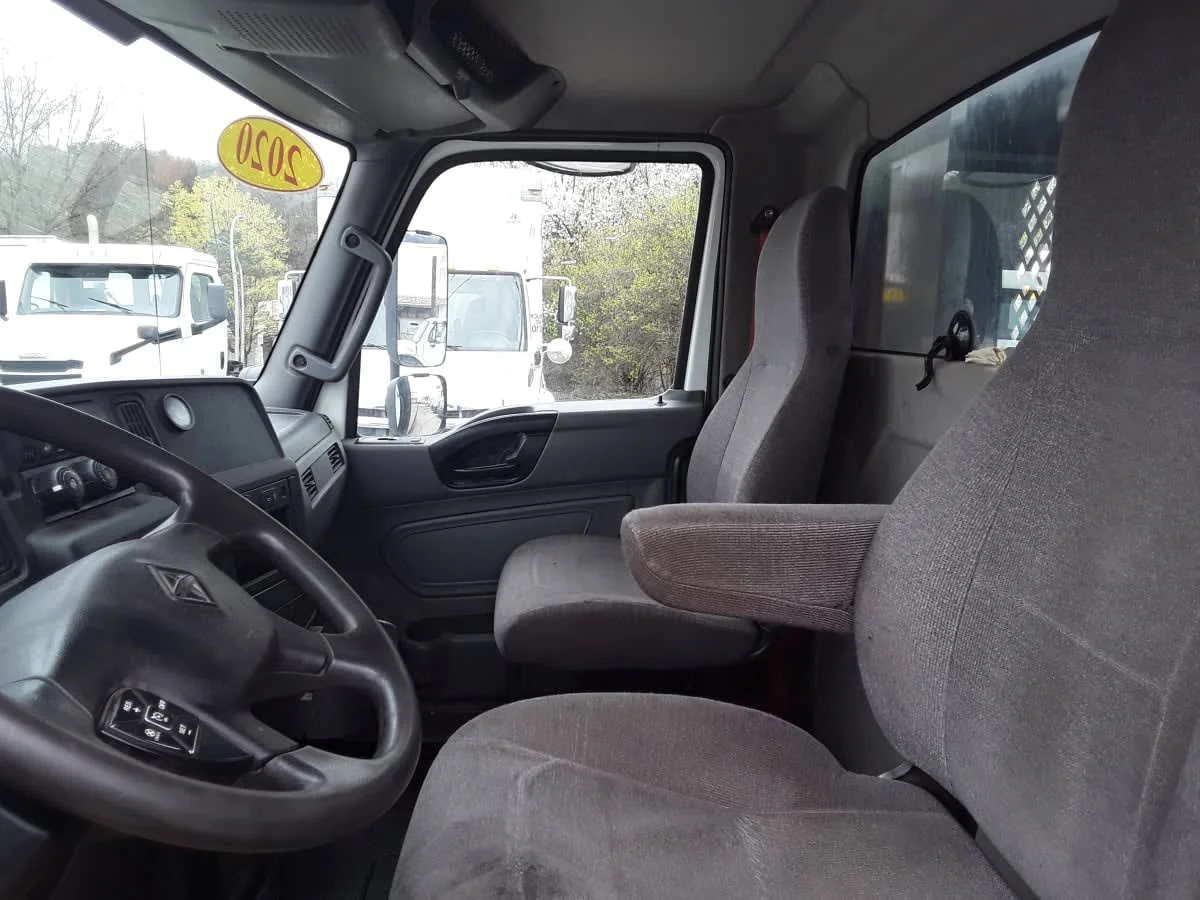 2020 International MV - image 7