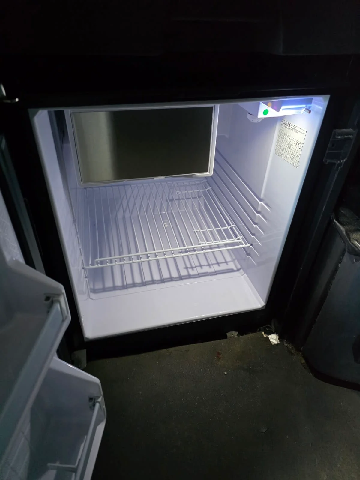 2023 Freightliner Cascadia in Bensalem, PA — photo 13