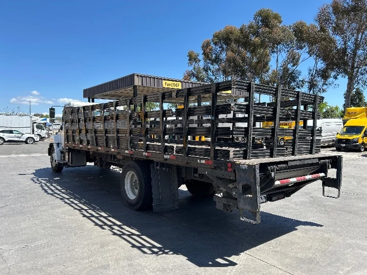 2017 Hino 268 in Fontana, CA — photo 6