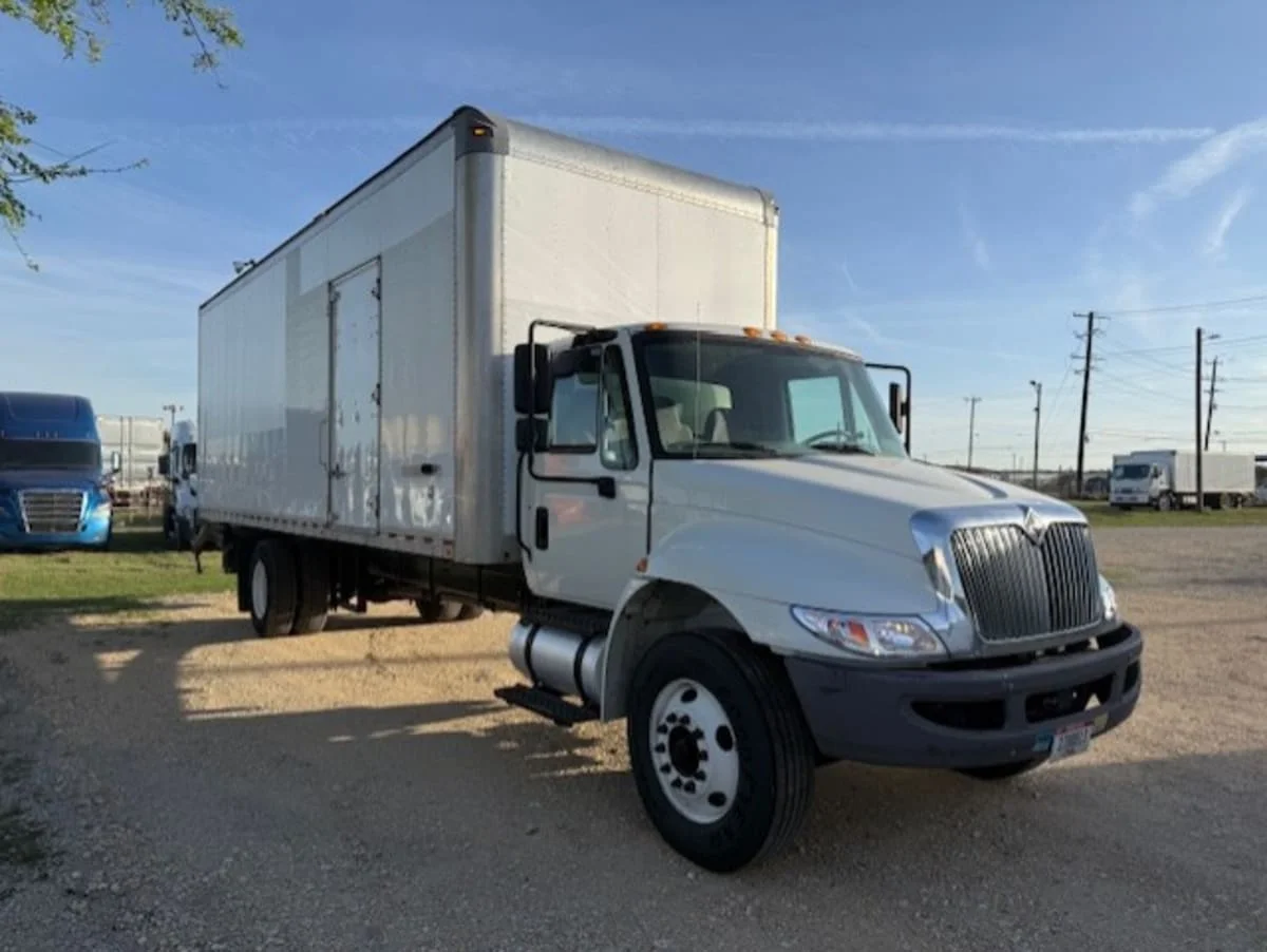 2018 International 4300 in Converse, TX