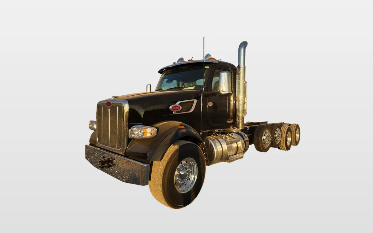 2026 PETERBILT 567 - image 1
