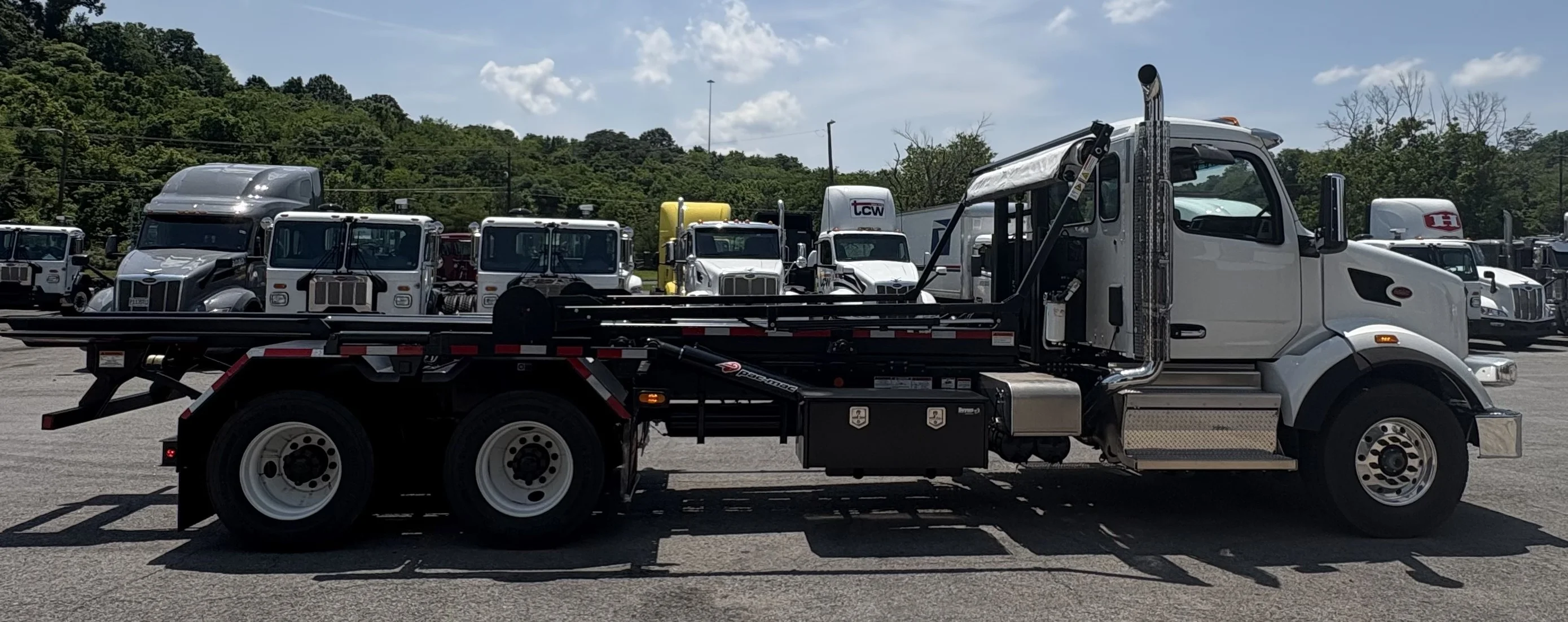 2025 Peterbilt 567 in Knoxville, TN — photo 6