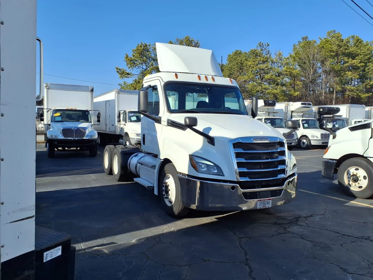 2020 Freightliner Cascadia in Doraville, GA