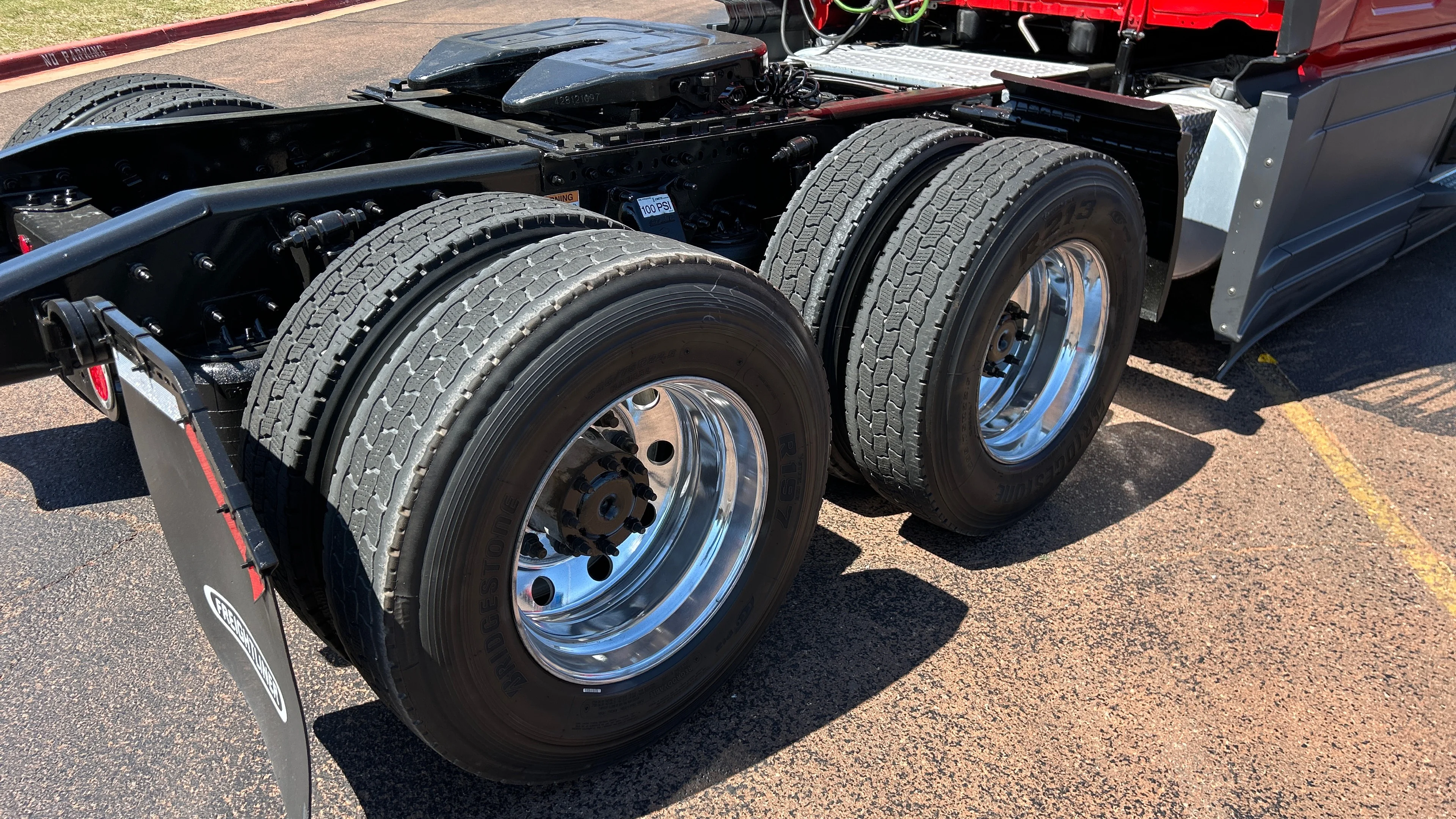 2024 Mack Anthem in Kansas City, MO — photo 44