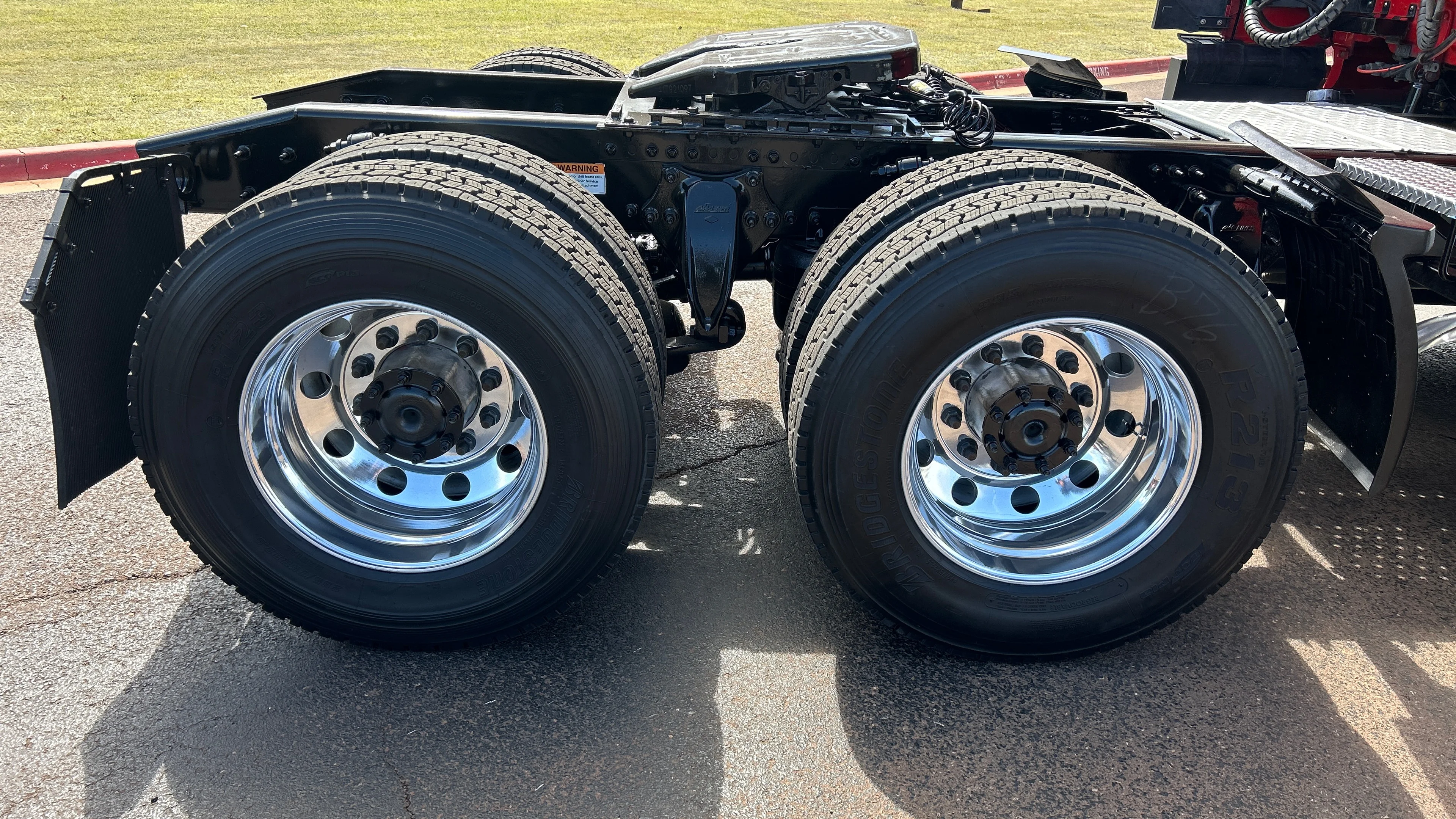2024 Mack Anthem in Kansas City, MO — photo 32