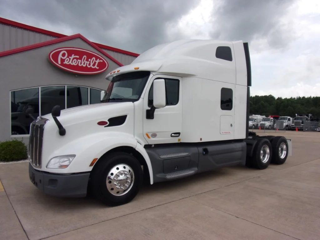 2021 Peterbilt 579