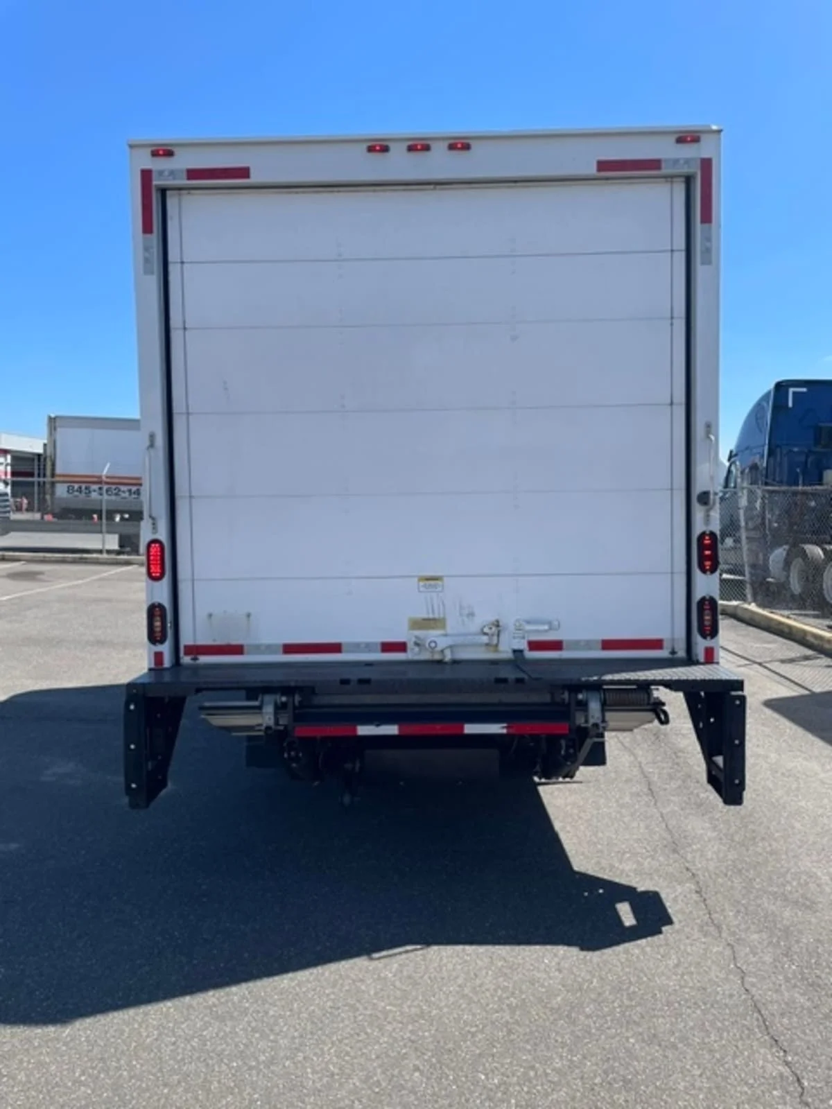 2020 Isuzu NPR - image 5