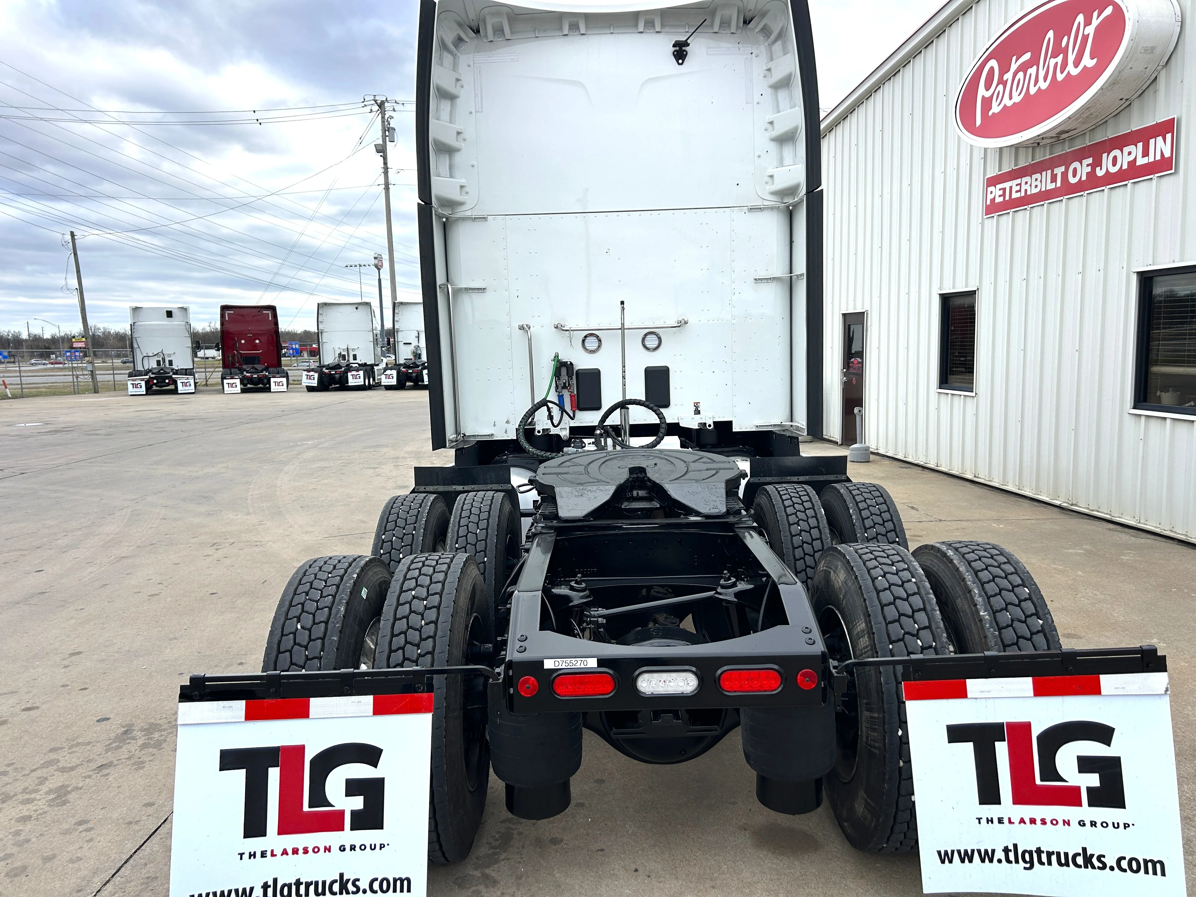 2025 Peterbilt 579 - image 6