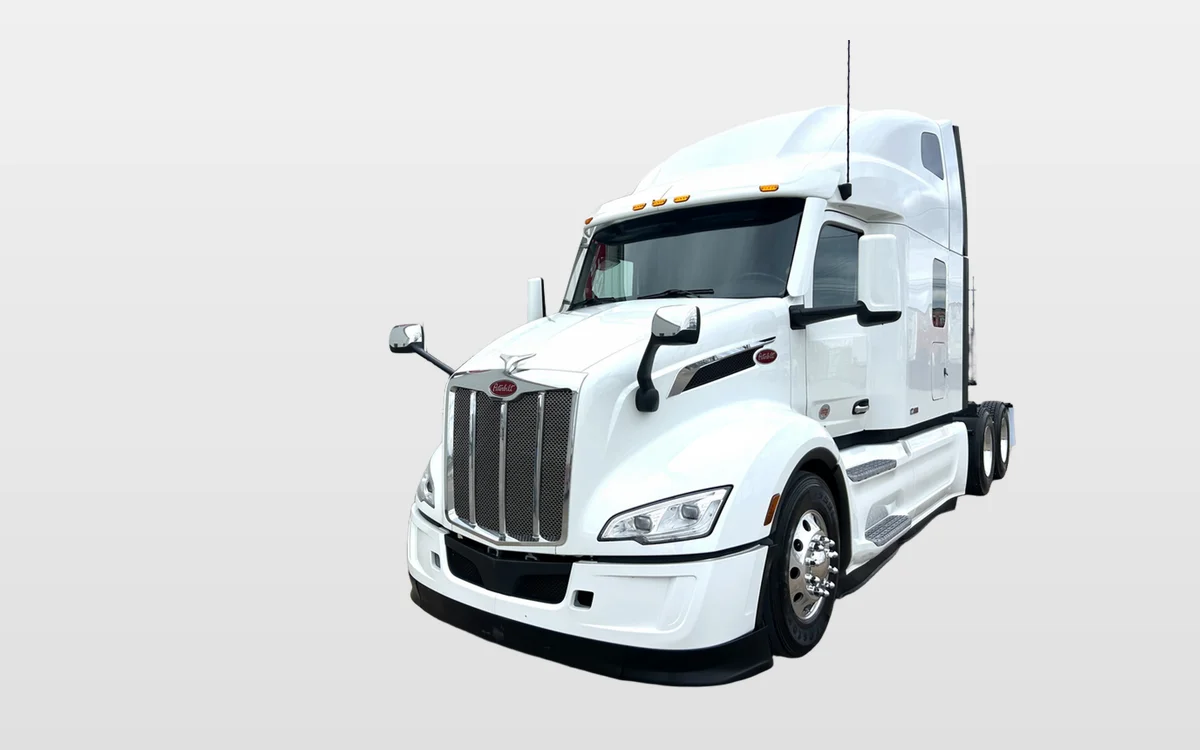 2025 Peterbilt 579 - image 1