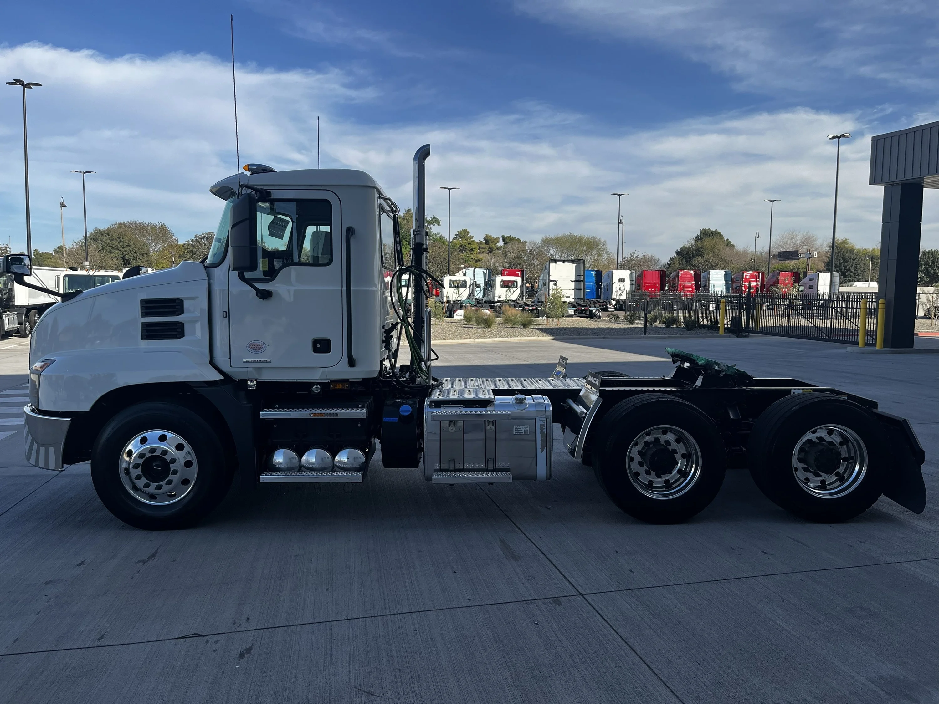 2026 Mack Anthem in Tolleson, AZ — photo 6