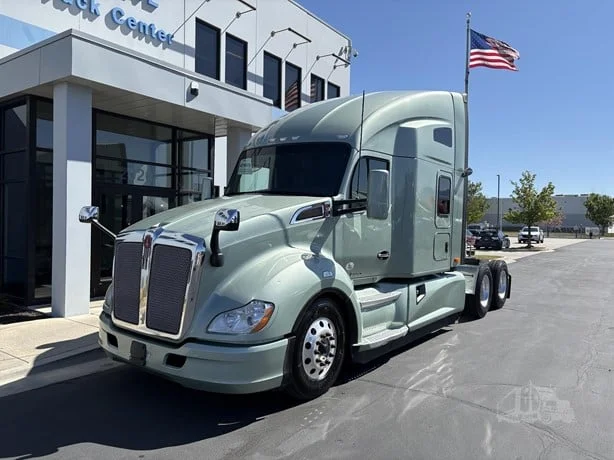 2021 Kenworth T680
