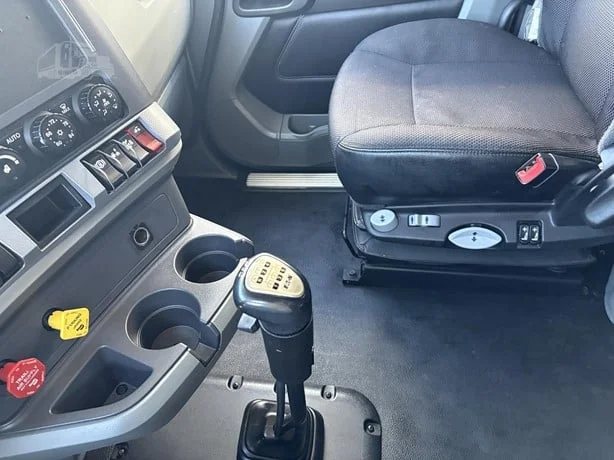 2021 Kenworth T680 in Salt Lake City, UT — photo 14