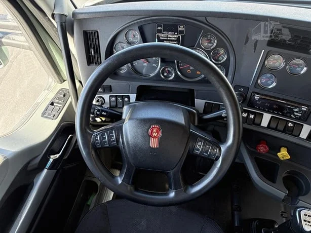 2021 Kenworth T680 in Salt Lake City, UT — photo 10