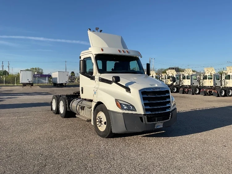 2019 Freightliner Cascadia in Flint, MI