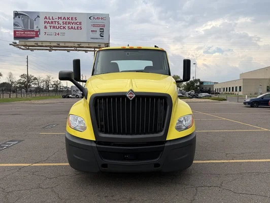 2023 International LT in Denver, CO — photo 2
