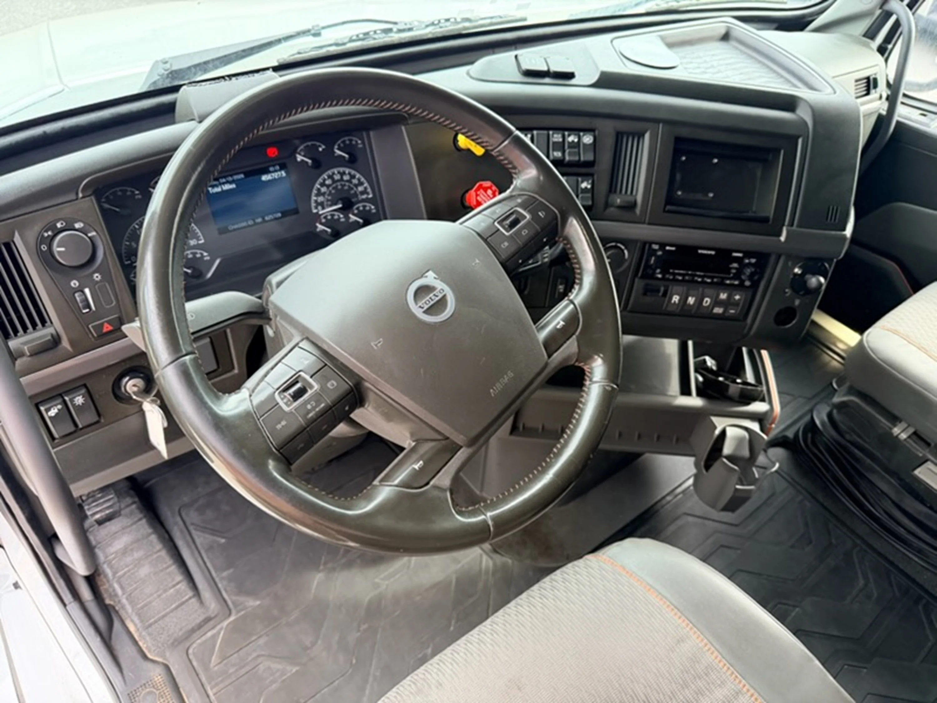 2024 Volvo VNL 760 - image 11