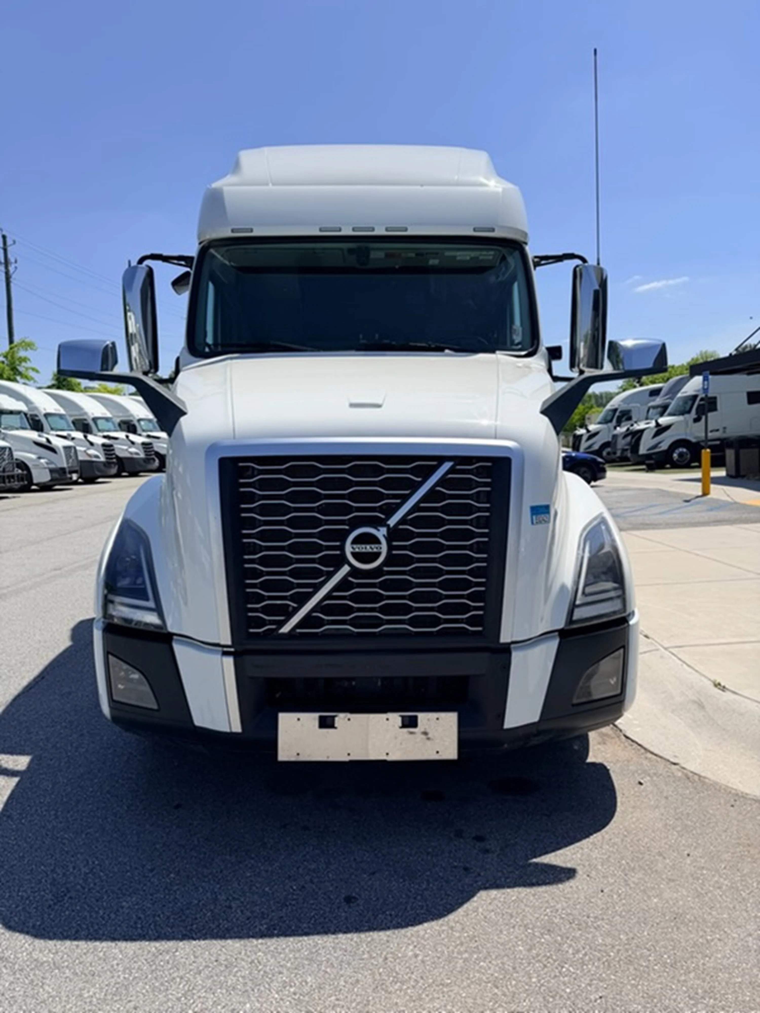 2024 Volvo VNL 760 - image 8