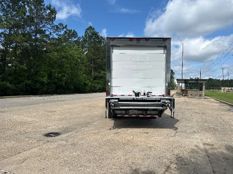 2019 Freightliner eM2 in Hammond, LA — photo 7